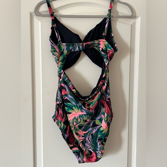 Time & Tru Tropical Print High Waisted One piece with Cutout Size L (12-14) - Picture 2 of 14